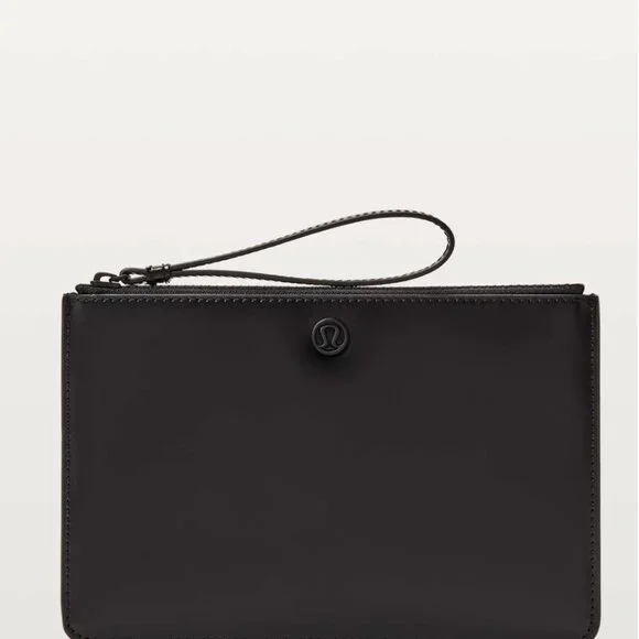 lululemon Goody Bag - Picture 2 of 4